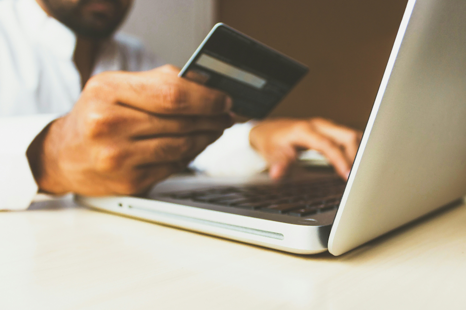 website of webshop kiezen voor online verkopen op een laptop
